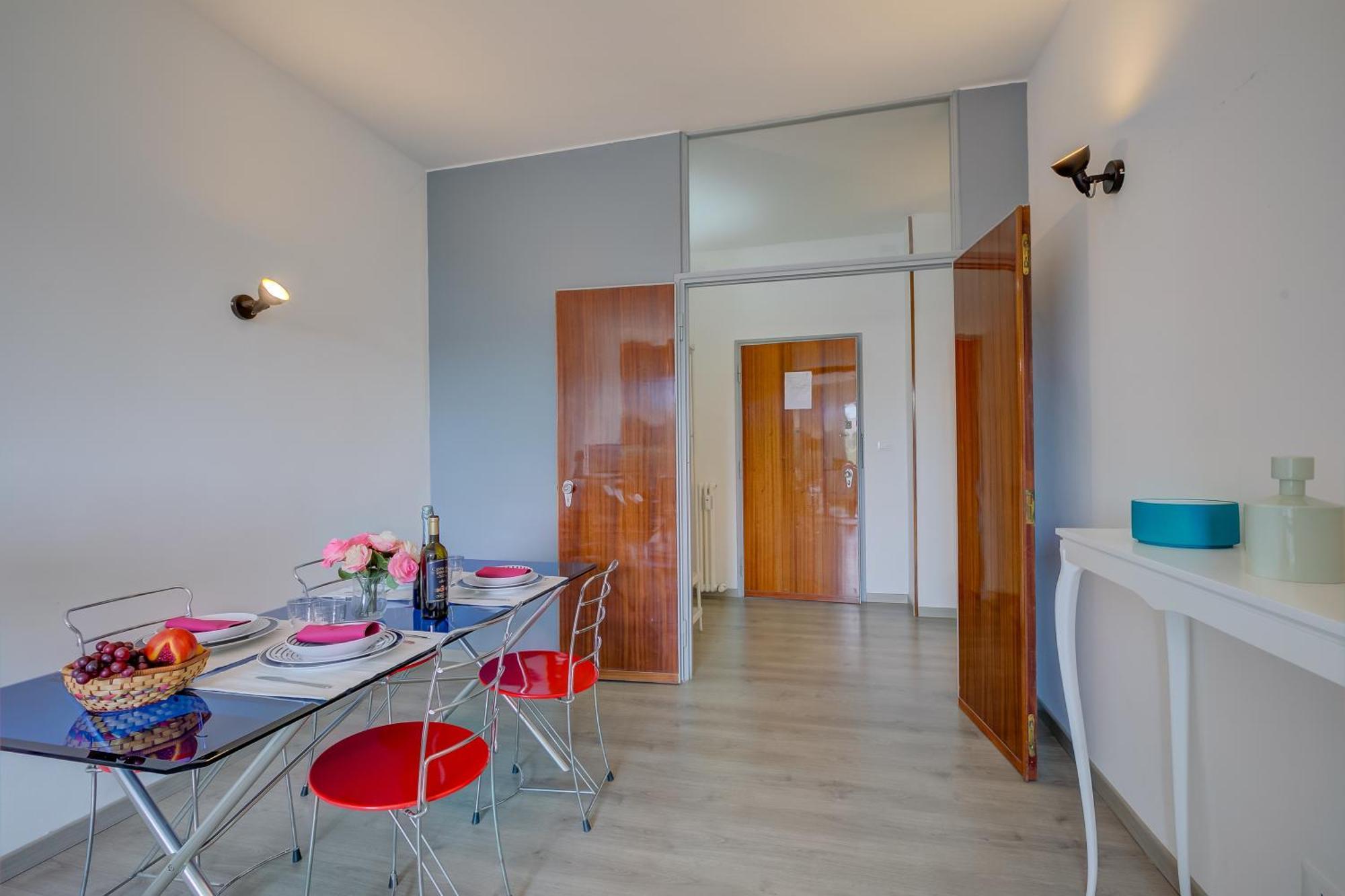 Appartamento Di Tommaso - Happy Rentals Desenzano del Garda Bagian luar foto